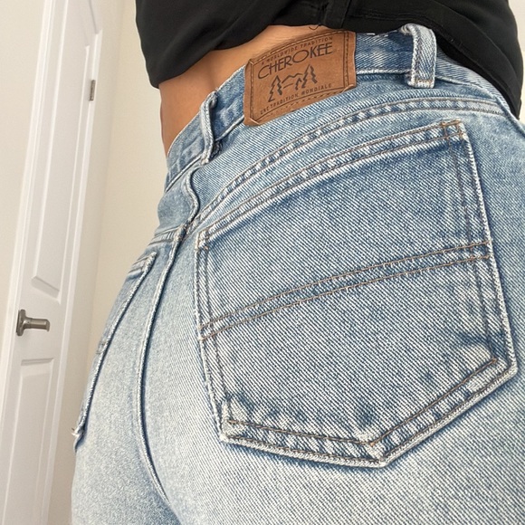 28 x 32 Vintage Cherokee Denim - Picture 2 of 4